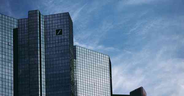 合体机器人智能：融智慧与实用的未来发展方向