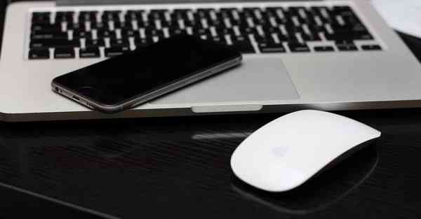 AI绘画蒸汽波特效