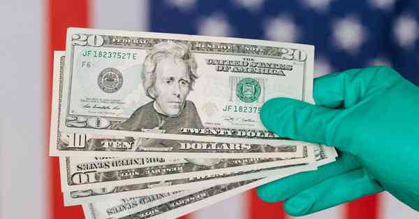 民爆行业请来智能机器人