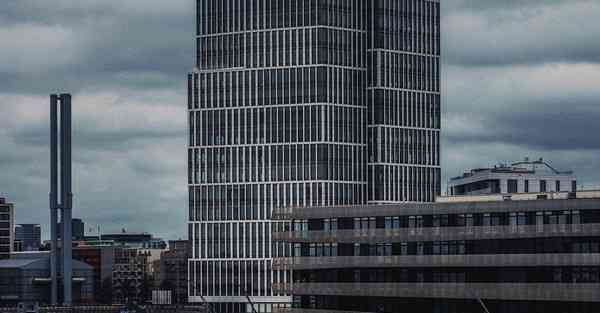 哈工人工智能机器人：重新定义未来产业