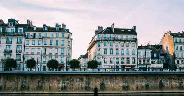 AI绘画对画师的灾难作用（AI绘画对画师的灾难作用大吗）