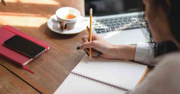 AI绘画蒸汽波特效