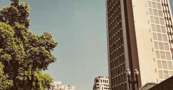 AI绘画对画师的灾难作用（AI绘画对画师的灾难作用大吗）