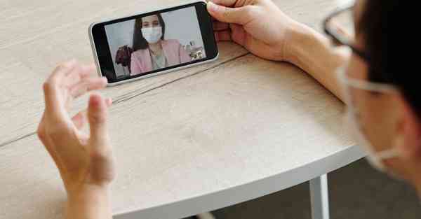 哈工人工智能机器人：重新定义未来产业