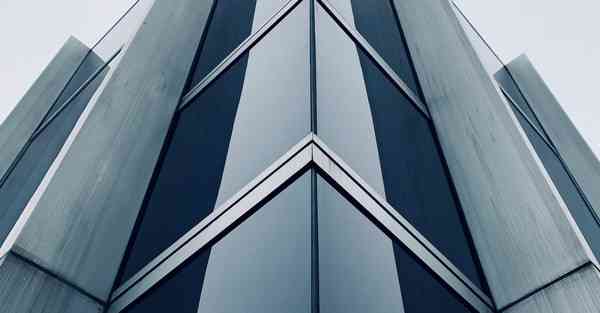 现在人工智能家庭机器人，现在人工智能家庭机器人有哪些