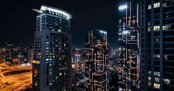 民爆行业请来智能机器人