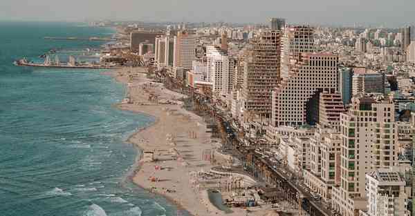 AI绘画对画师的灾难作用（AI绘画对画师的灾难作用大吗）